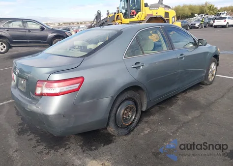 2010 Toyota Camry Le z USA, uszkodzony, nr VIN 4T4BF3EK5AR063254